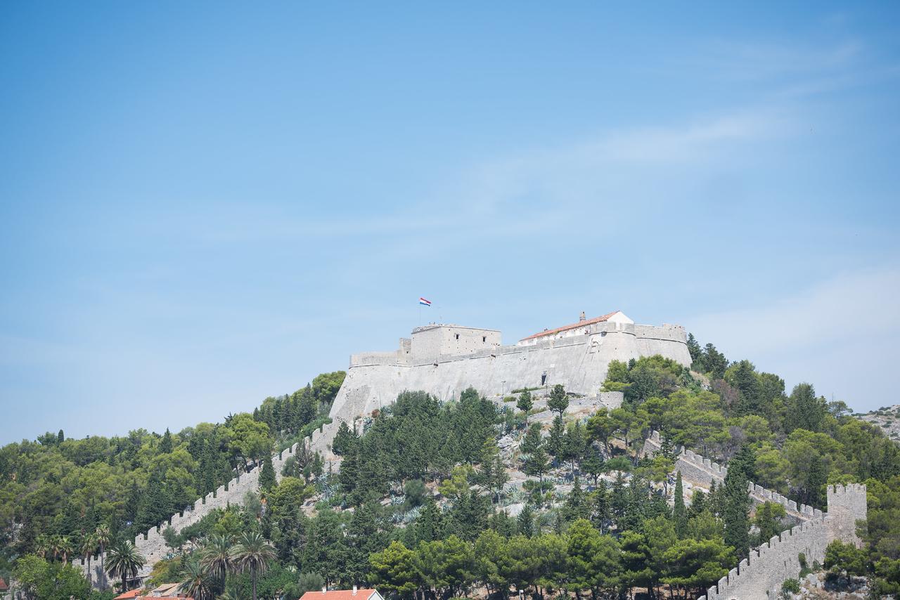 Central, Spacious, Great View Hvar Town Luaran gambar